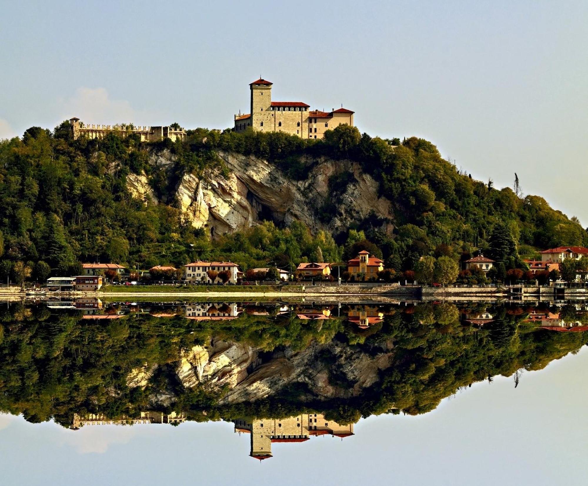 Residenza Esse Angera Exterior foto