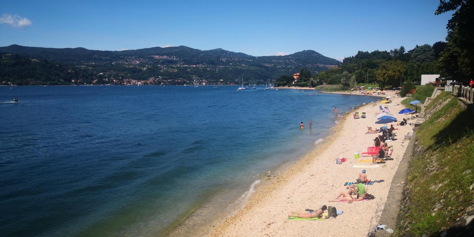 Residenza Esse Angera Exterior foto